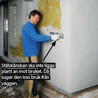 Isolera utvändigt: Nu är det dags att täcka de stora ytorna med bruk Isolera utvändigt: Nu är det dags att täcka de stora ytorna med bruk